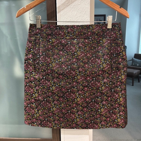 LOFT A-line Jacquard Mini Skirt - Black Floral Size 4 - Picture 1 of 8